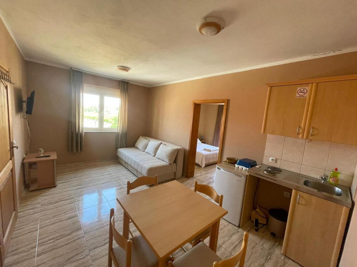 Ferienwohnung Mali Medved Ulcinj Exterior foto